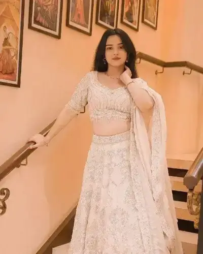 Escort Service In Nalkheda